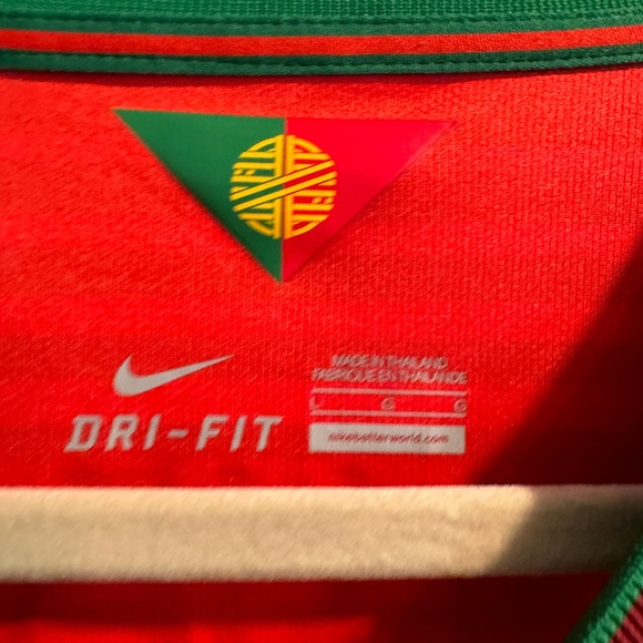 Nike Portugal Red Jersey - Picture 4 of 4